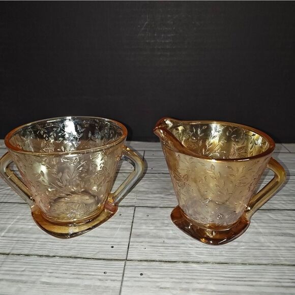 Vintage Jeanette Iridescent Carnival Depression Glass Floragold Creamer & Sugar - Picture 3 of 7
